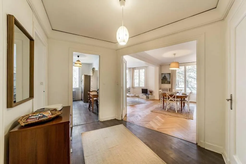 Apartment Spacieux Et Lumineux 70M² De La Place Ail Lyon France