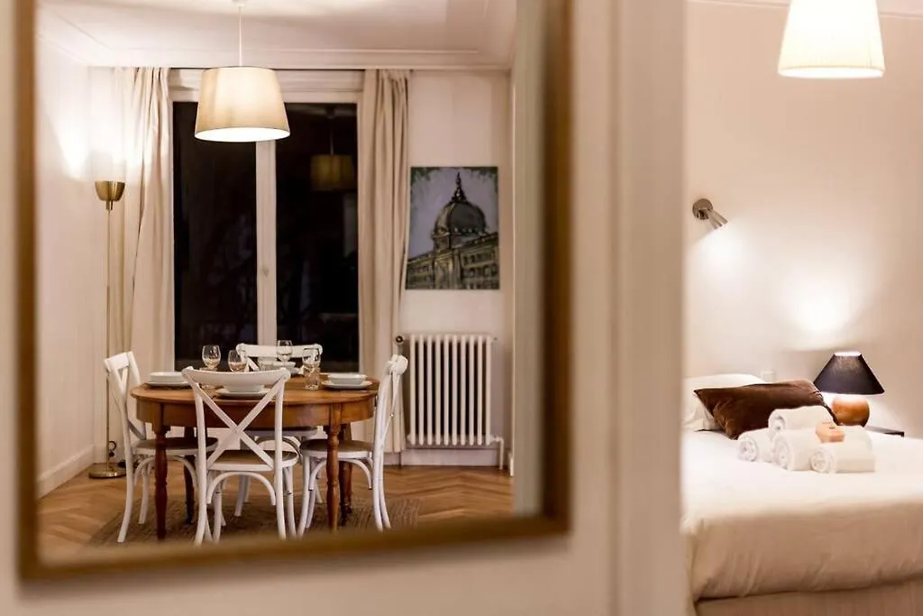 Spacieux Et Lumineux 70M² De La Place Ail Lyon France
