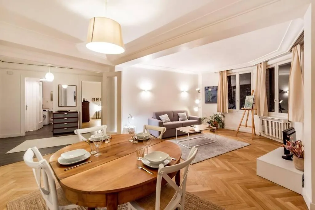 Spacieux Et Lumineux 70M² De La Place Ail Lyon