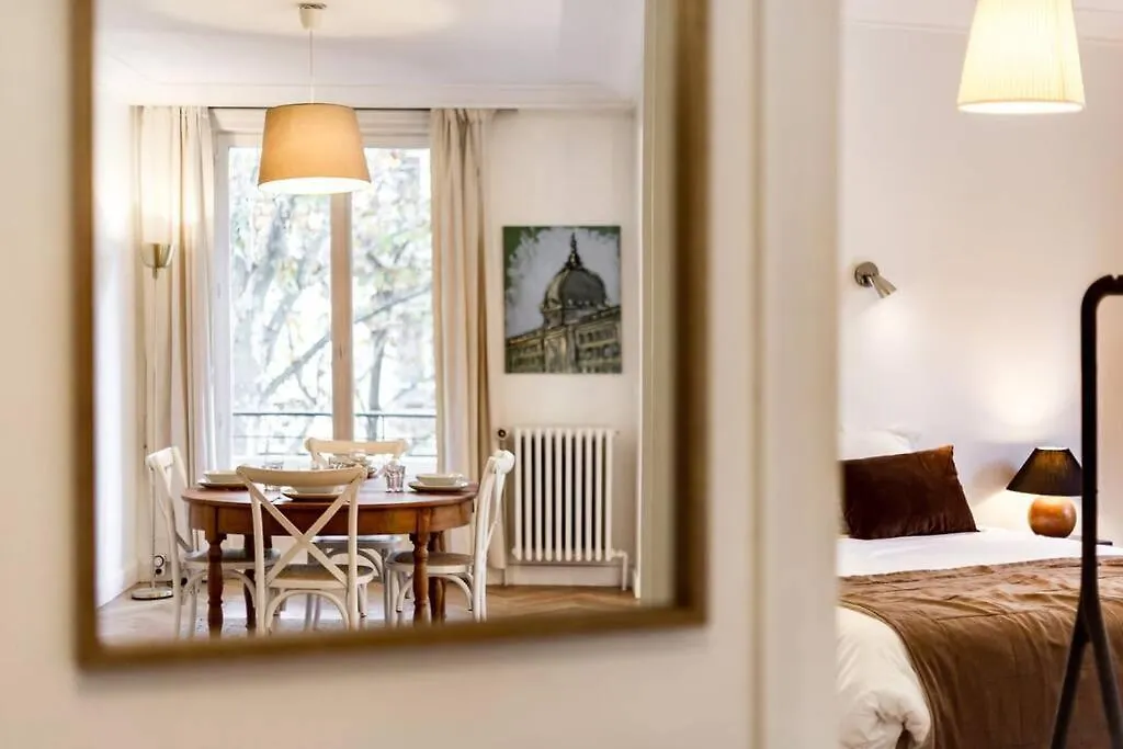 Spacieux Et Lumineux 70M² De La Place Ail Lyon 0*,